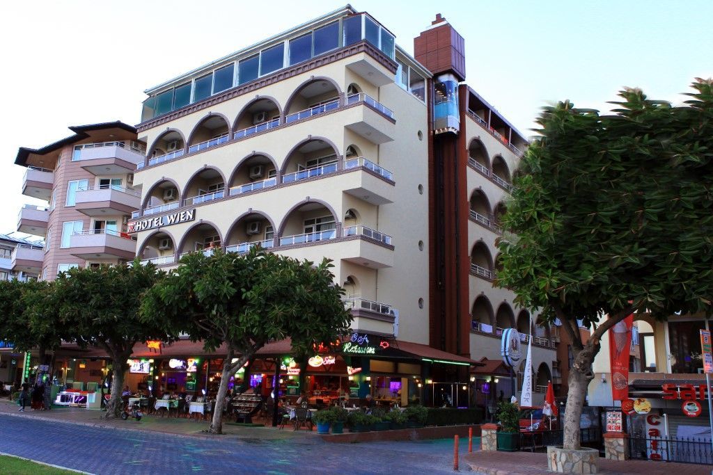 Wien Star Hotel, Adults Only